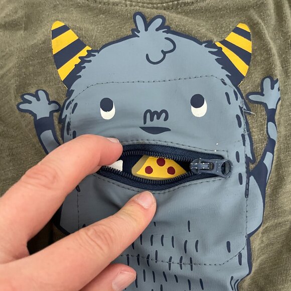 Monster Eating Pizza t-shirt - Picture 2 of 3